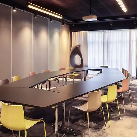 نوفوتيل مارن لا فاليه كوليجيان 4*